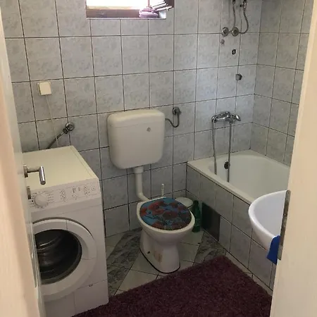 Apartment Apartman Miran Kutak *