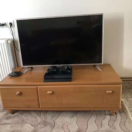 Apartment Apartman Miran Kutak